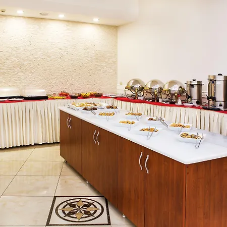 Santa Pera Hotel 4*