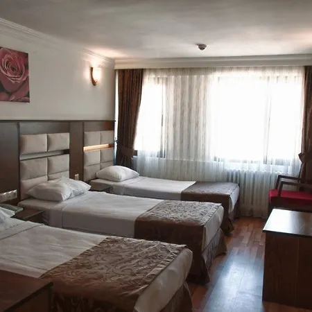 Hotel Santa Pera
