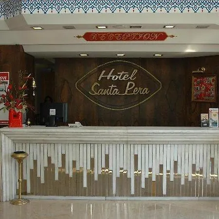 Santa Pera Hotel 2*