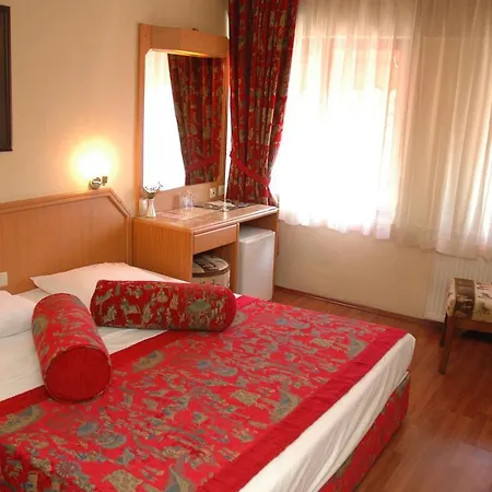 Santa Pera 2* Istanbul