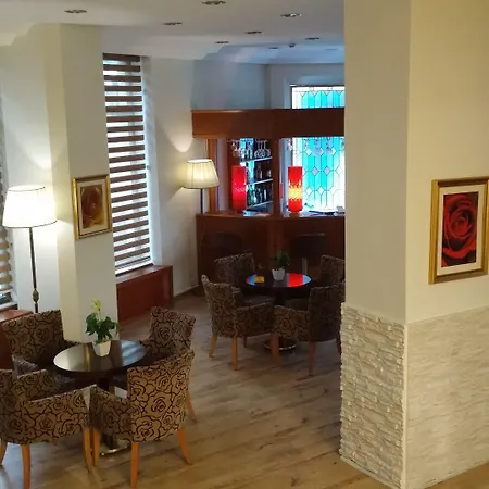 Santa Pera Отель 4*